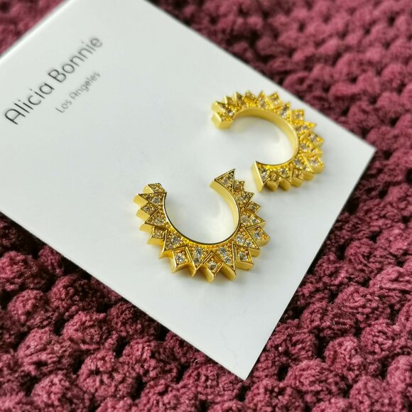 Alicia Bonnie Gold White Crystal Sunburst Stud Earrings NEW - Picture 2 of 3